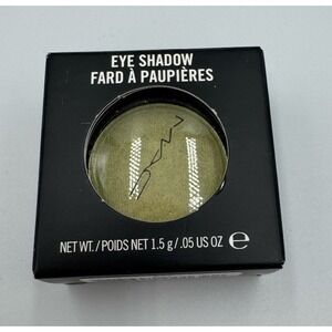 MAC Powder Single Eye Shadow Juxt  NEW IN BOX 0.05oz/1.5g